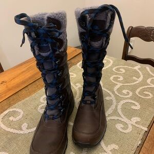 Timberland Women's Brown and Navy Winter Boots